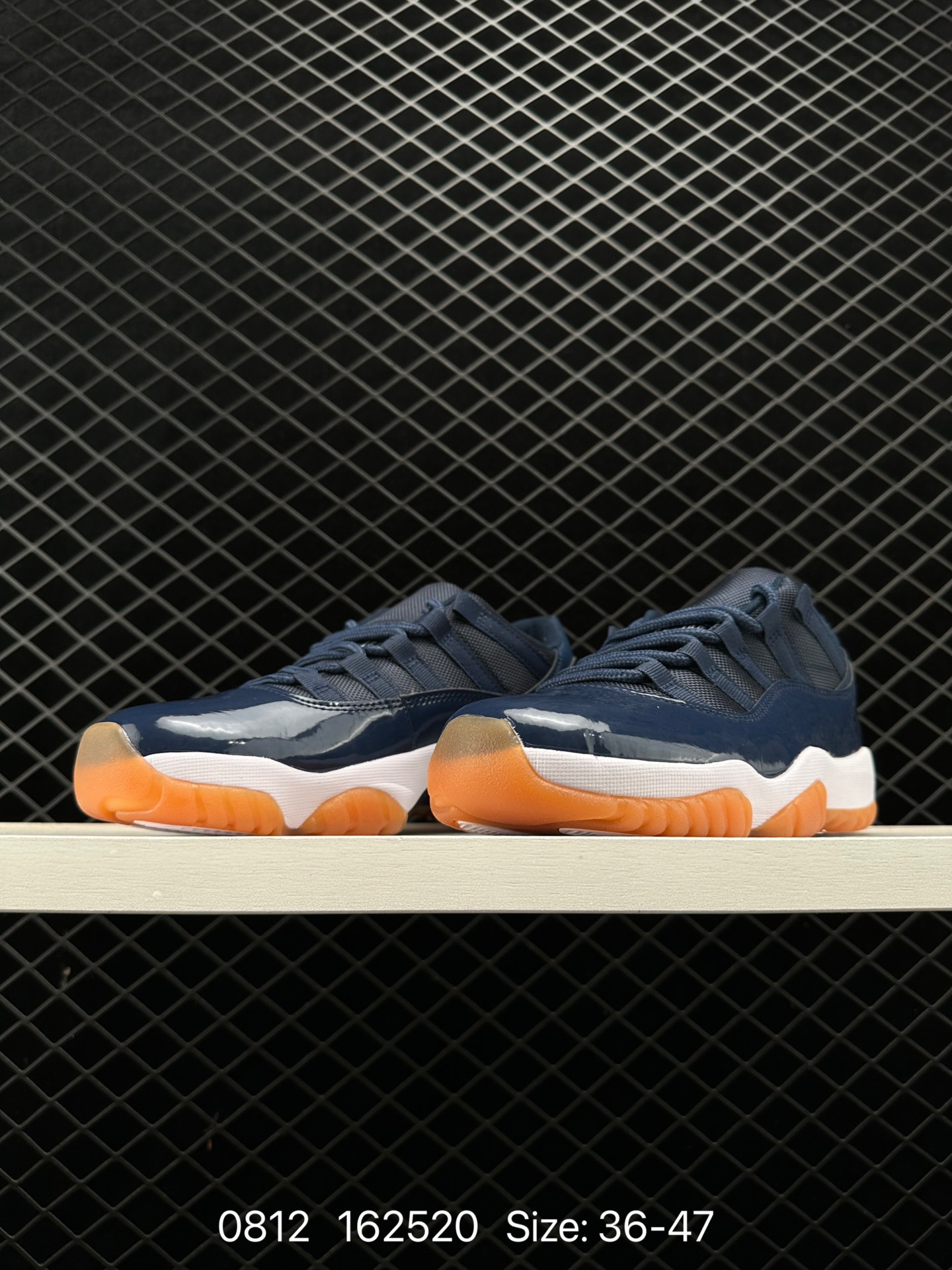 Nike Air Jordan 11 Retro Low”Concord“